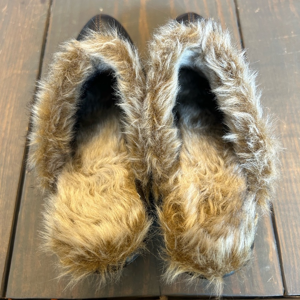 Boc Clogs Womens 9 Brown Leather Faux Fur Lined Heeled Mules Buckle Boho… - Picture 3 of 11